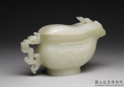 图片[2]-Jade vessel imitating a bronze kung with lid carved like an animal head, Ch’ing dynasty Ch’ien-lung reign (1736-1795)-China Archive